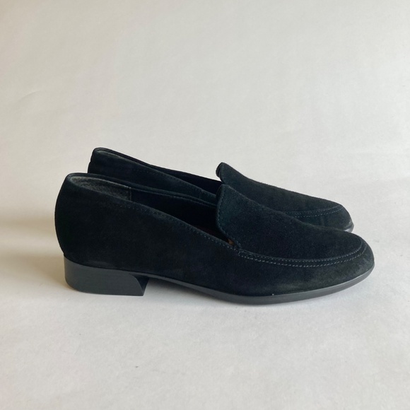 Munro Black Suede Genuine Leather Almond Toe Loafers size 8 - Picture 2 of 14